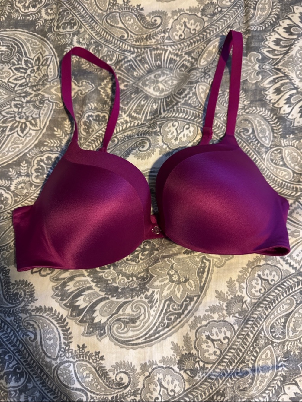 Victoria's Secret Magenta Plunge Push-Up Bra